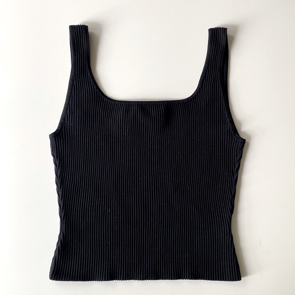 Babaton sculpt square neck tank top, size S. Black.